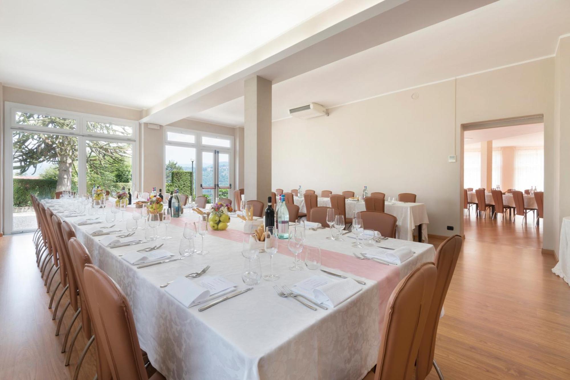 Le Betulle Hotel San Maurizio D'opaglio Eksteriør billede